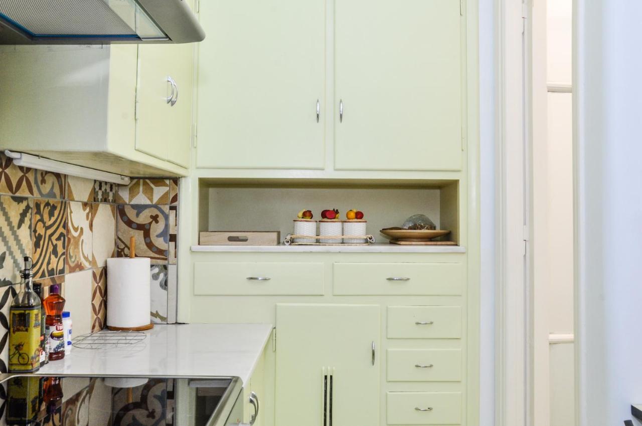 The Elegant. Spacious City Center Apartment. Ираклион Экстерьер фото