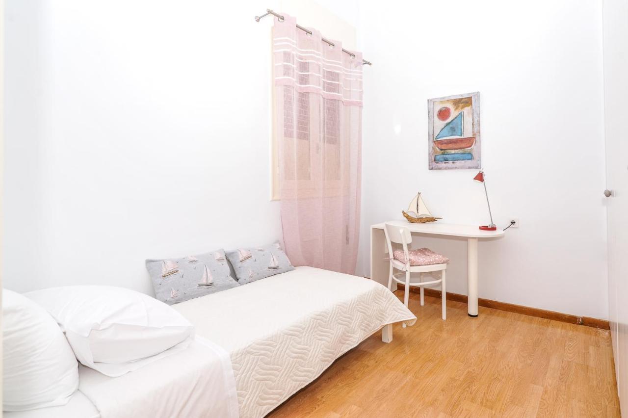 The Elegant. Spacious City Center Apartment. Ираклион Экстерьер фото
