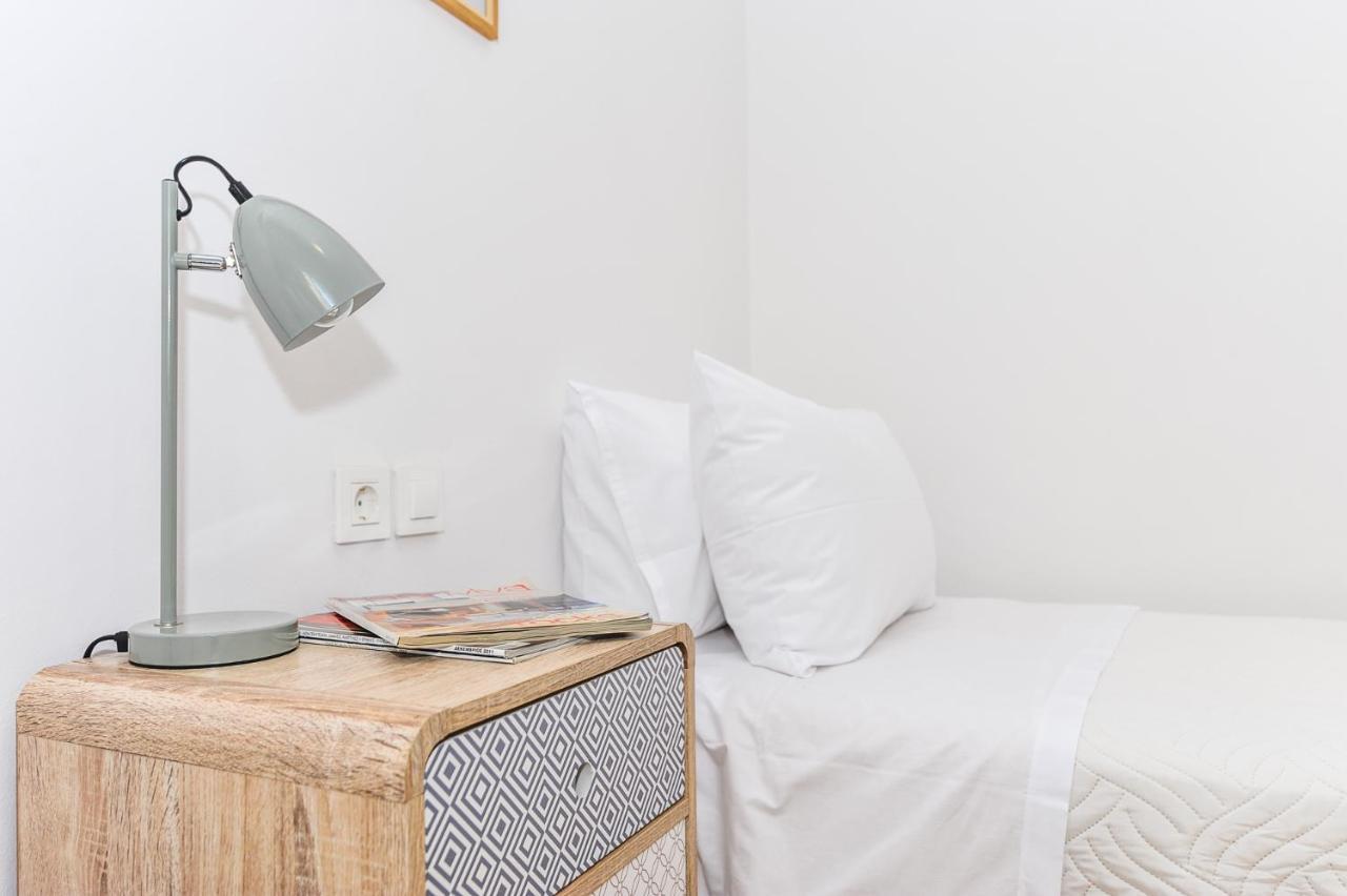 The Elegant. Spacious City Center Apartment. Ираклион Экстерьер фото